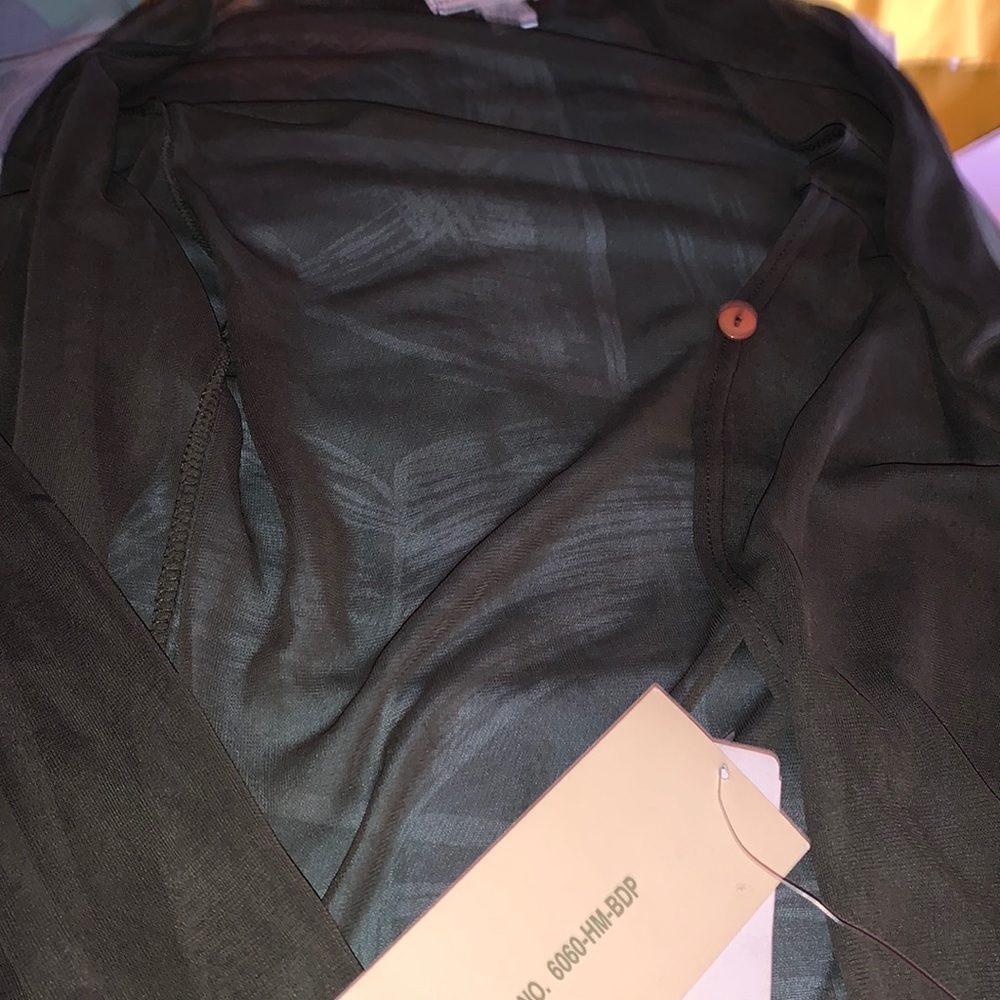 Green cardigan size M (new)